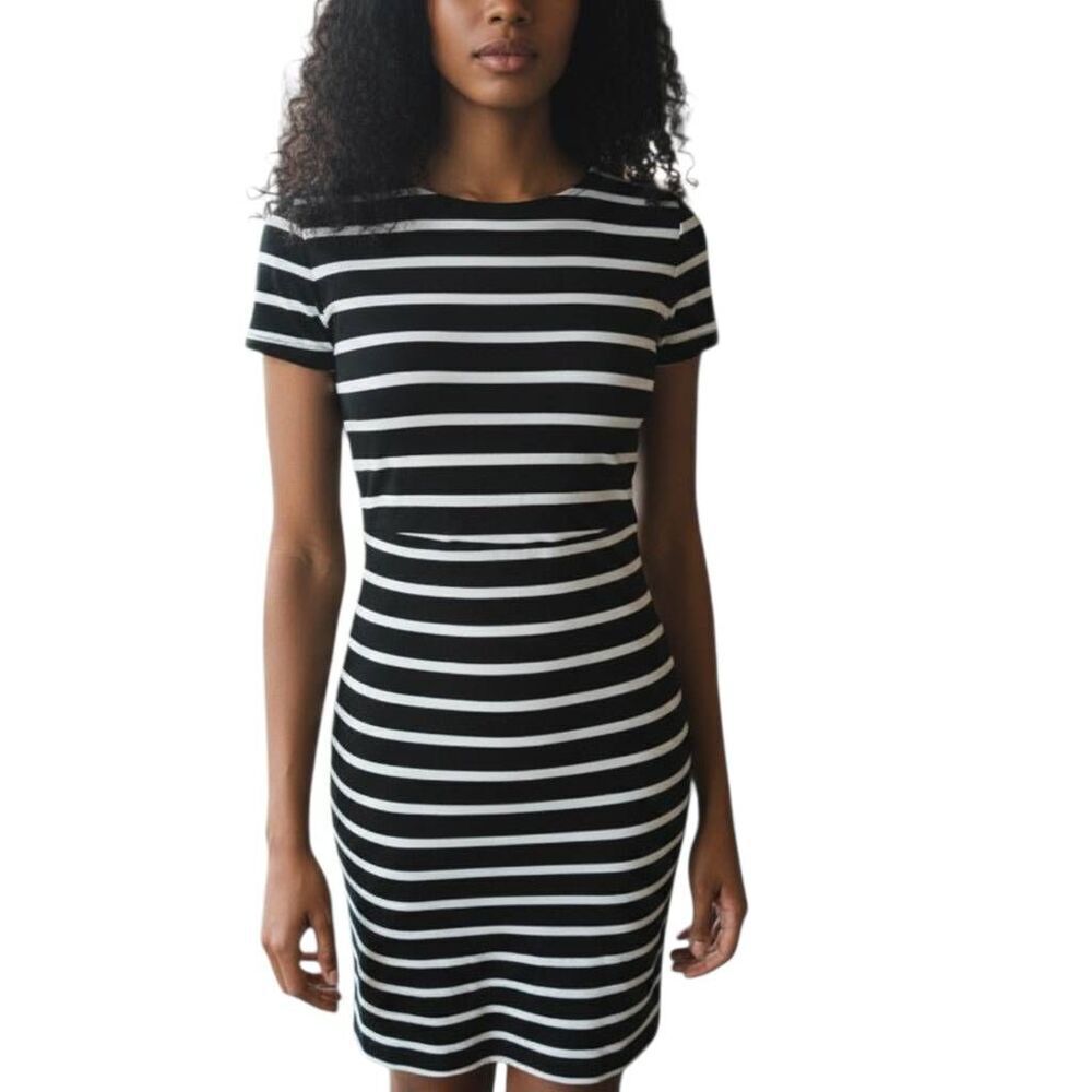 FOREVER 21 BLACK & WHITE STRIPE DRESS SZ.M EUC.